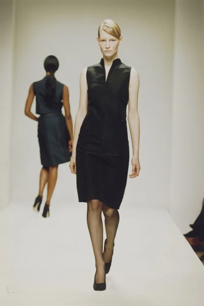 Look 60
